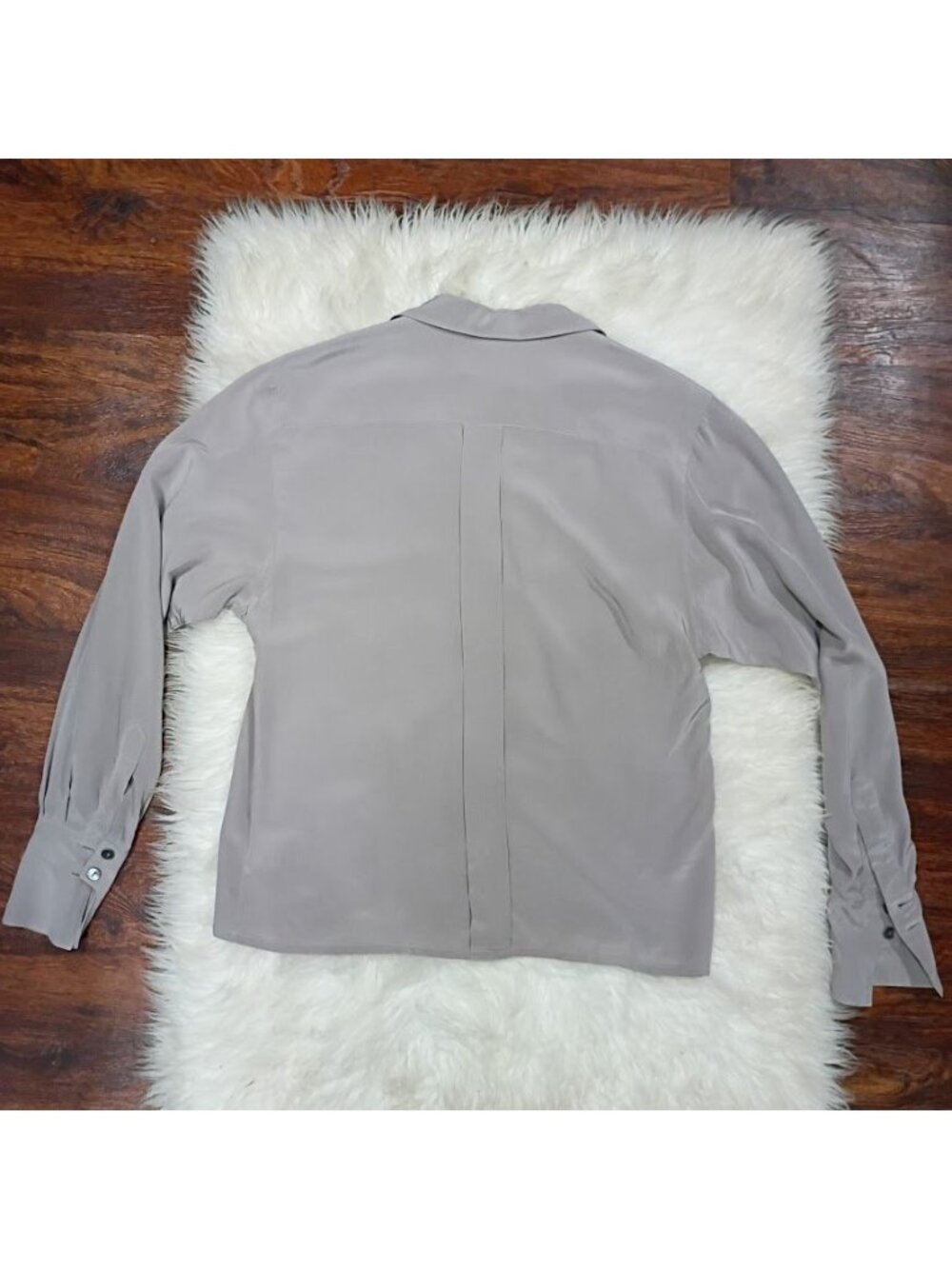 Jaeger Silk Button-Up Blouse Gray M Cropped  Vintage Pre-Owned - Picture 14 of 14